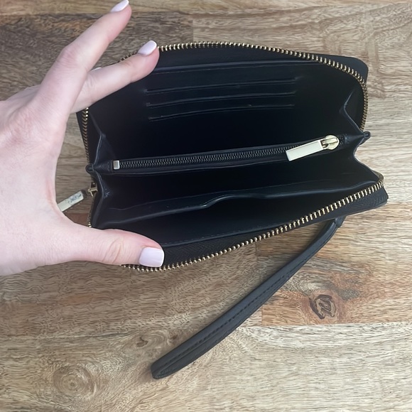 Tory Burch Black Saffiano Wallet Clutch - Picture 3 of 3